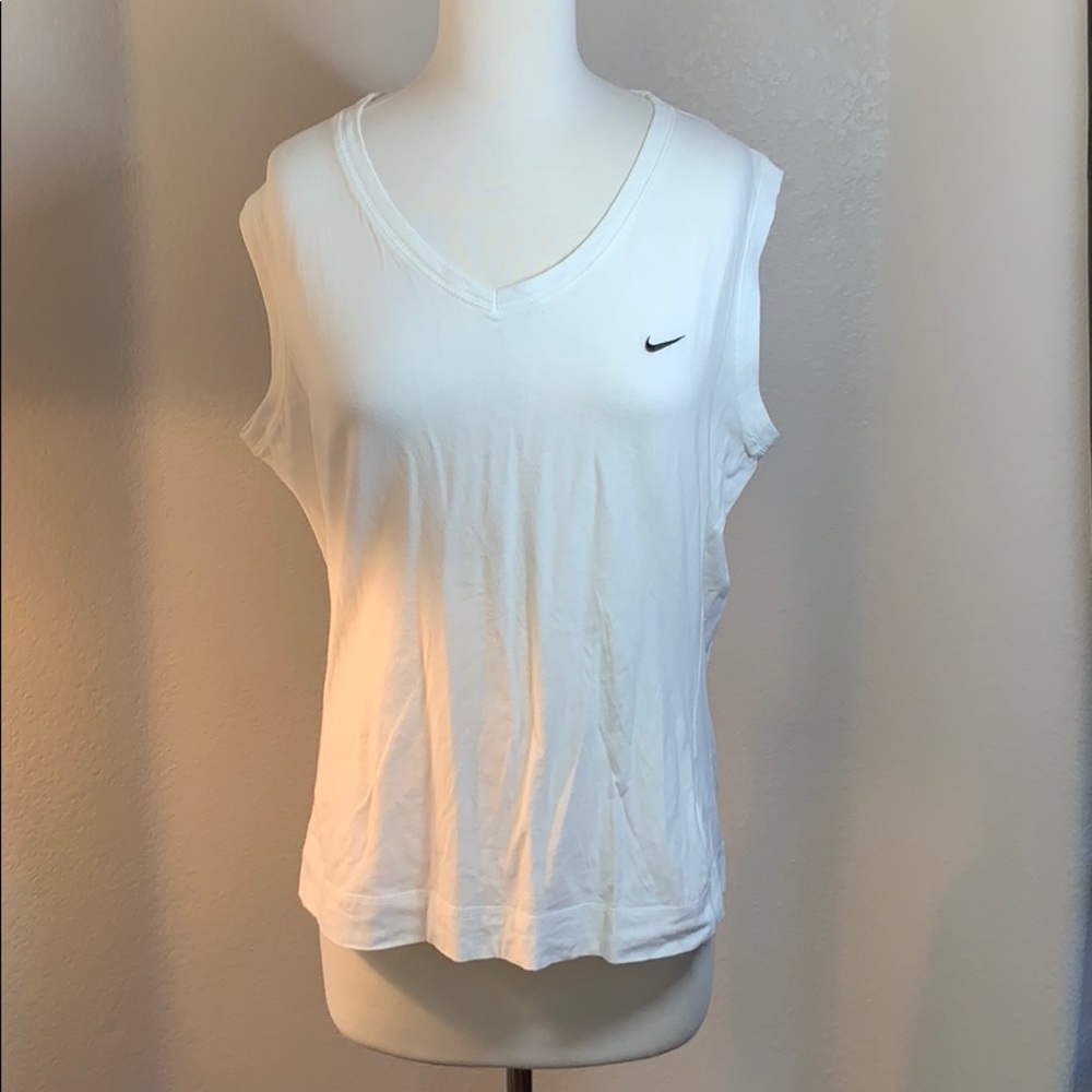 GUC nike white muscle tank size XL